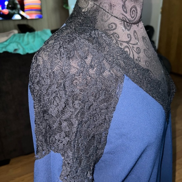 Lacey - Picture 2 of 4